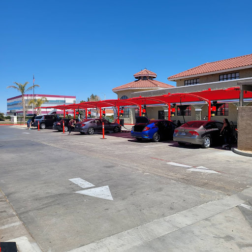 Palmdale Express Car Wash en Palmdale
