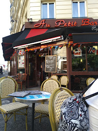 Atmosphère du Restaurant Le Petit Bar à Paris - n°2
