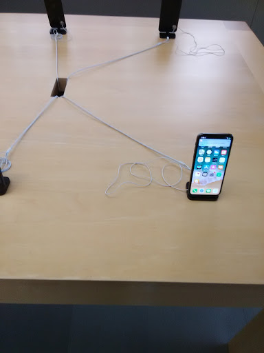 Computer Store «Apple Mission Viejo», reviews and photos, 936C Shops At Mission Viejo, Mission Viejo, CA 92691, USA