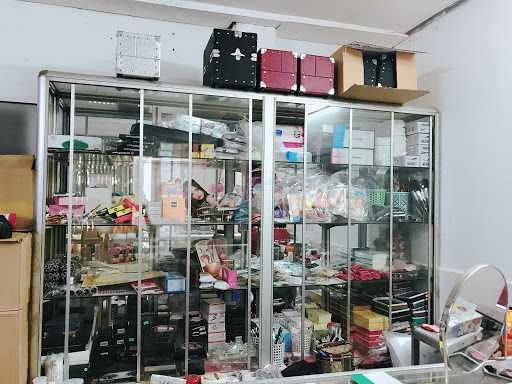 Linhshop.vn - Shop phụ kiện cốp trang điểm ngành nails và phun xăm