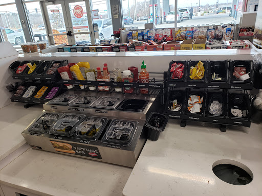 Convenience Store «Kum & Go», reviews and photos, 1605 E Kearney St, Springfield, MO 65803, USA