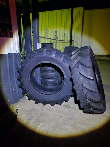 Moura Tyre Centre