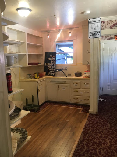 Thrift Store «Nifty Thrift», reviews and photos, 3467 Golden Gate Way, Lafayette, CA 94549, USA