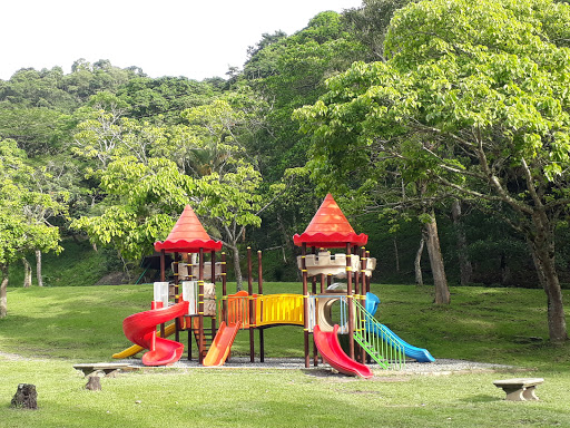 Vinicio Adames Park