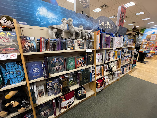 Book Store «Barnes & Noble», reviews and photos, 19401 Alderwood Mall Pkwy, Lynnwood, WA 98036, USA