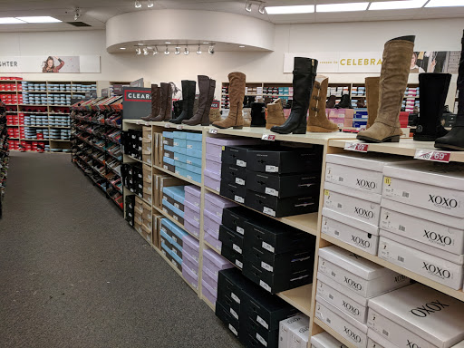 Shoe Store «Famous Footwear», reviews and photos, 744 NJ-73, Marlton, NJ 08053, USA