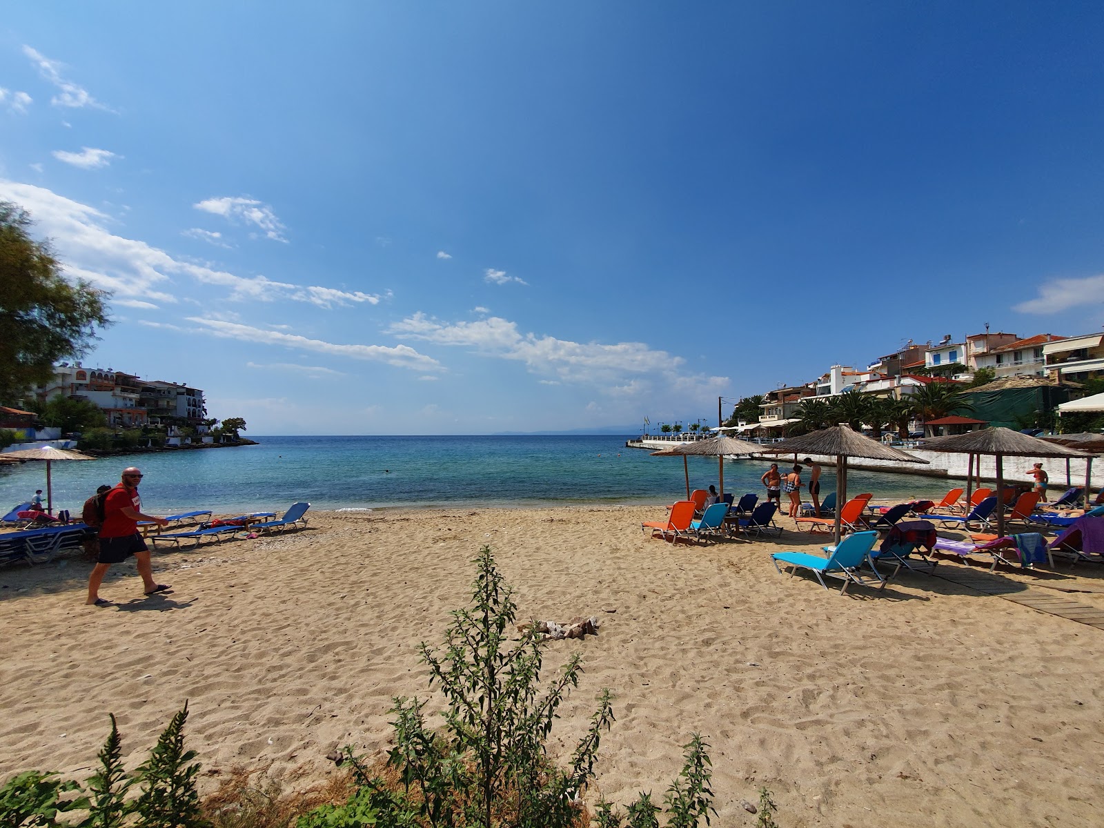 Foto di Skala Maries beach con baia piccola