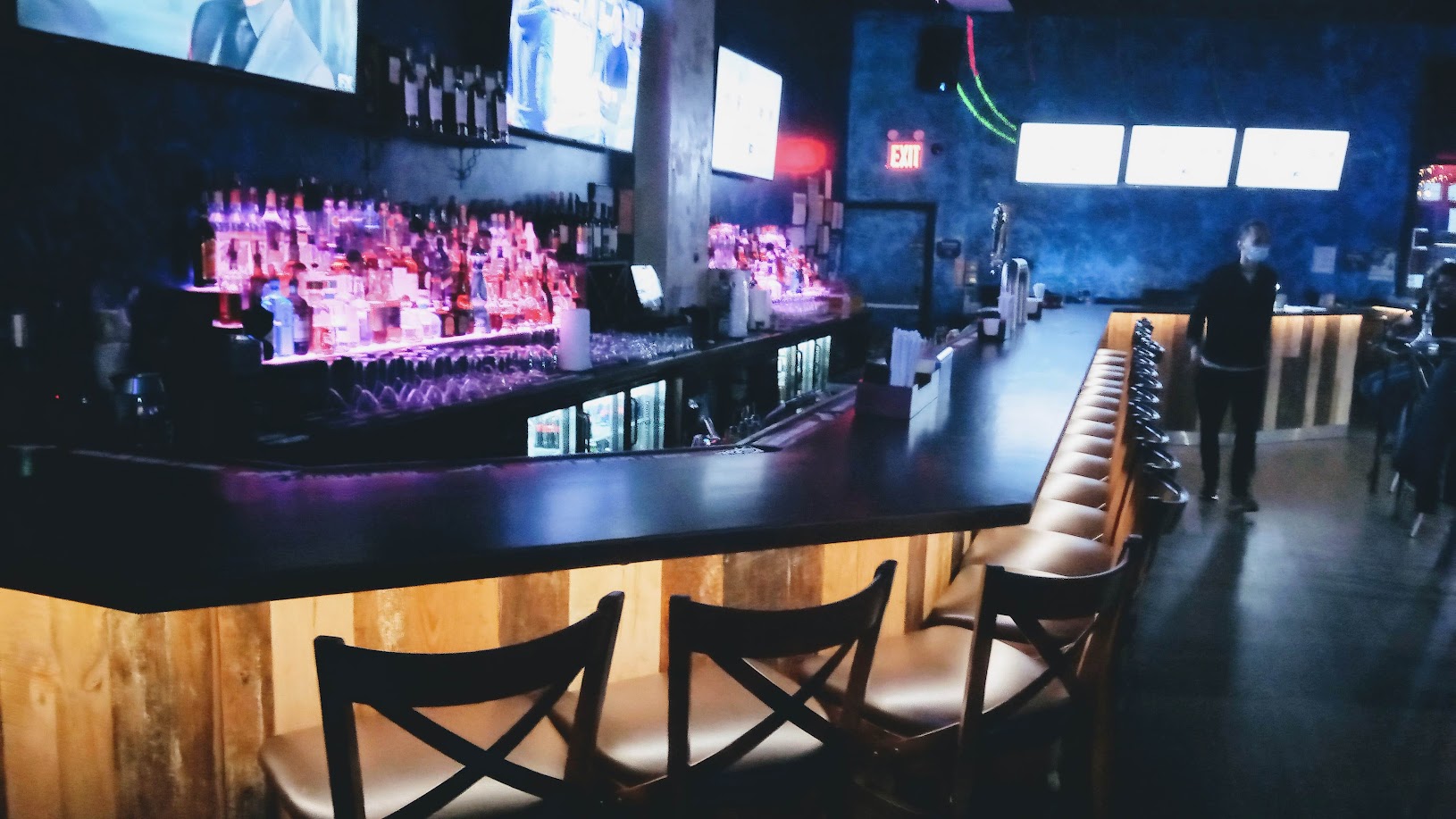 SET Lounge Bar & Billiards