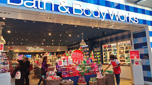 Shopping Mall «The Mall in Columbia», reviews and photos, 10300 Little Patuxent Pkwy, Columbia, MD 21044, USA