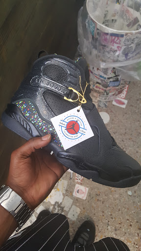 Sportswear Store «Shoe Gallery», reviews and photos, 244 NE 1st Ave, Miami, FL 33132, USA