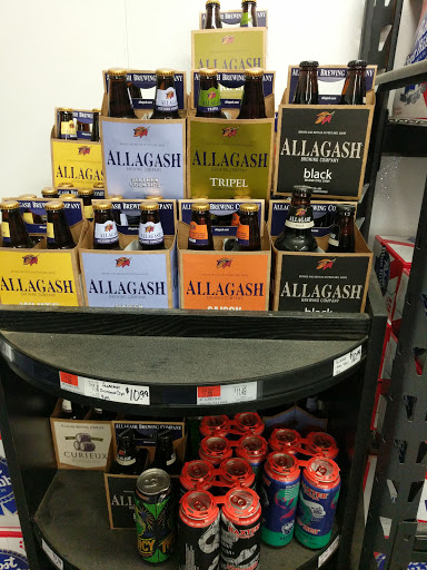 Supermarket «Tradewinds Marketplace», reviews and photos, 15 South St, Blue Hill, ME 04614, USA