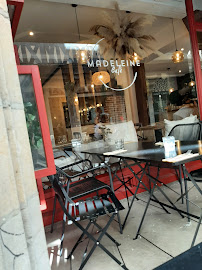 Atmosphère du Restaurant Madeleine Café à Dijon - n°4