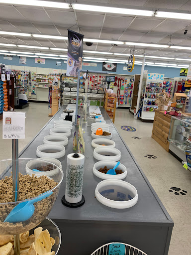 Pet Supply Store «Pet Source», reviews and photos, 1927 Spartanburg Hwy, Hendersonville, NC 28792, USA
