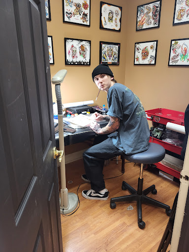 Explore simple hawaii tattoo ideas, creative tattoo ideas in Fort Collins, available at Solana Tattoo Company