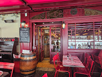 Atmosphère du Restaurant La taverne Fischer à Annecy - n°16