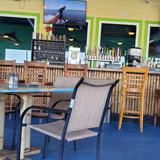 Bar & Grill «Paradise Key Dockside Bar & Grill», reviews and photos, 165 Cove Harbor N, Rockport, TX 78382, USA