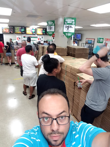 Truck Rental Agency «U-Haul Moving & Storage of Takoma Park», reviews and photos, 6889 New Hampshire Ave, Takoma Park, MD 20912, USA