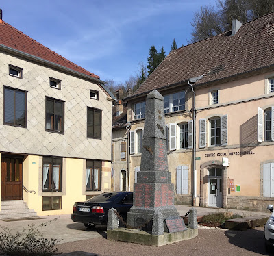 Place Poirey à Faucogney-et-la-Mer