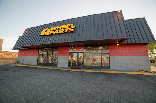 Truck Accessories Store «4 Wheel Parts - Fresno», reviews and photos, 4326 N Blackstone Ave, Fresno, CA 93726, USA