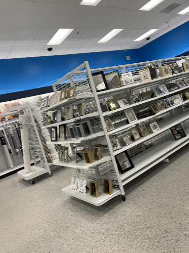 Clothing Store «Ross Dress for Less», reviews and photos, 2735 Harrison Ave NW, Olympia, WA 98502, USA