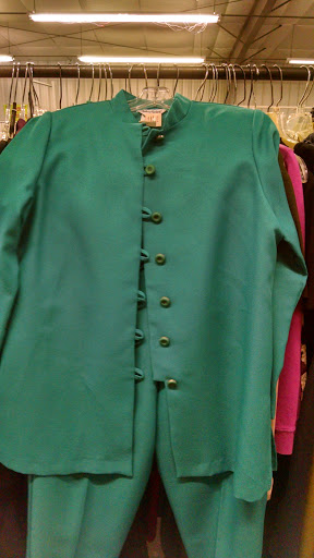 Thrift Store «Attic Outlet», reviews and photos, 302 W Hogan St, Tullahoma, TN 37388, USA
