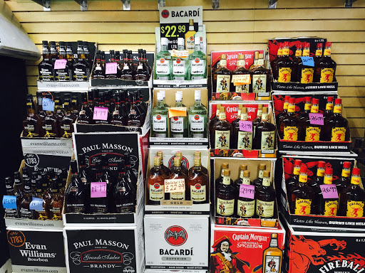 Liquor Store «Valley Plaza Discount Liquor», reviews and photos, 43 Main St, South Grafton, MA 01560, USA