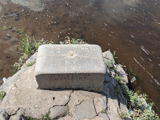 Monument «Tri States Monument», reviews and photos, Laurel Grove Cemetery, Montague Township, NY 07827, USA