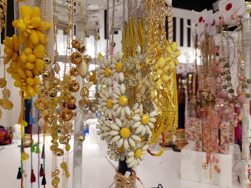 Fashion Accessories Store «Charming Charlie», reviews and photos, 9784 W Northern Ave, Peoria, AZ 85345, USA