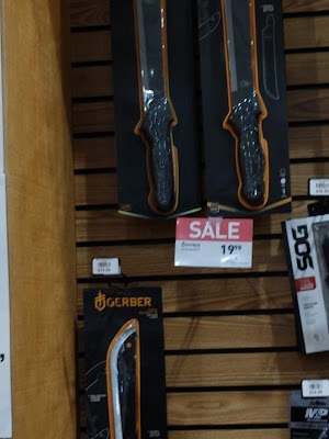 Regal Silver City Galleria - photo 36