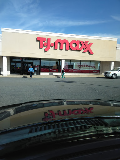 T.J. Maxx, 832 Plaza Blvd, Lancaster, PA 17601, USA, 