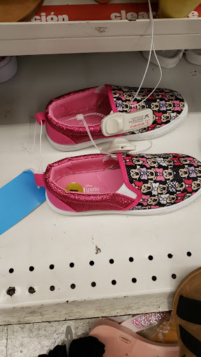 Shopping Mall «Woodforest Shopping Center», reviews and photos, 443 Uvalde Rd, Houston, TX 77015, USA