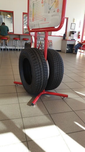 Tire Shop «Discount Tire Store - Arvada, CO», reviews and photos, 5330 Wadsworth Bypass, Arvada, CO 80002, USA