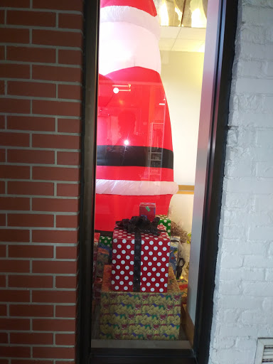 Shopping Mall «Fountain Square», reviews and photos, 101 W Kirkwood Ave, Bloomington, IN 47404, USA