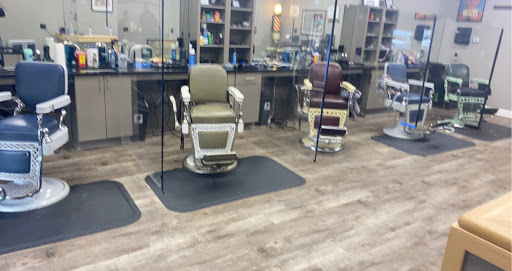Barber Shop «Lombardos Barber Shop», reviews and photos, 1201 Meriden-Waterbury Turnpike, Plantsville, CT 06479, USA