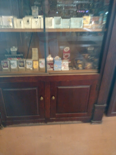 Tobacco Shop «C & C Tobacco», reviews and photos, 109 N Meadow St, Ithaca, NY 14850, USA