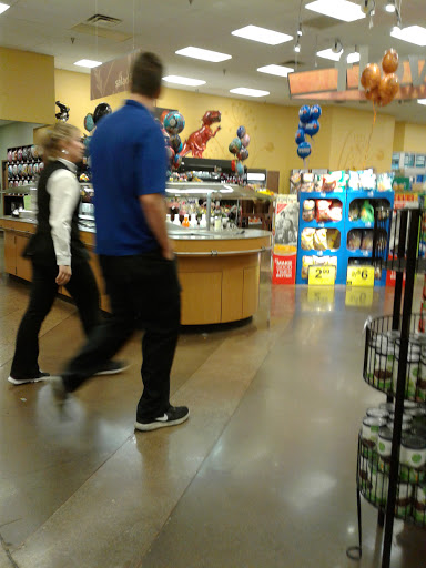 Grocery Store «Kroger», reviews and photos, 9950 Berberich Dr, Florence, KY 41042, USA