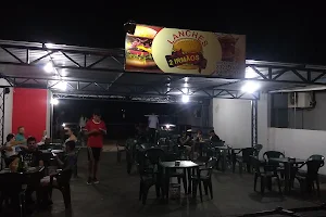 Lanches Dois Irmãos image