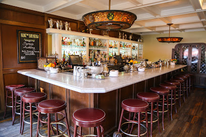 Big Bar - 1927 Hillhurst Ave, Los Angeles, CA 90027