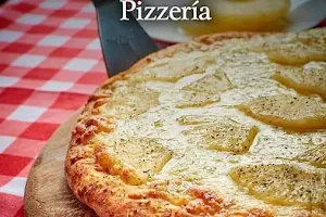 La Italiana Pizzería image