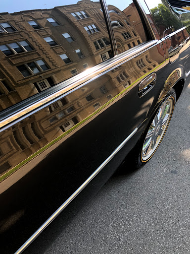 Auto Body Shop «M & V Auto Body & Sales Inc», reviews and photos, 4428 Soo Line Ln, Schiller Park, IL 60176, USA