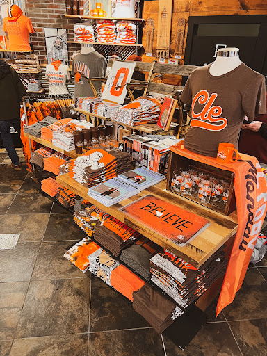 Clothing Store «Cleveland Clothing Co», reviews and photos, 342 Euclid Ave, Cleveland, OH 44114, USA