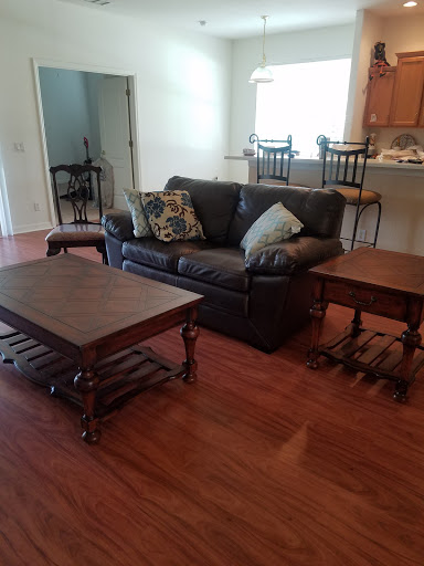 Furniture Store «Manatee Furniture», reviews and photos, 3015 1st St, Bradenton, FL 34208, USA