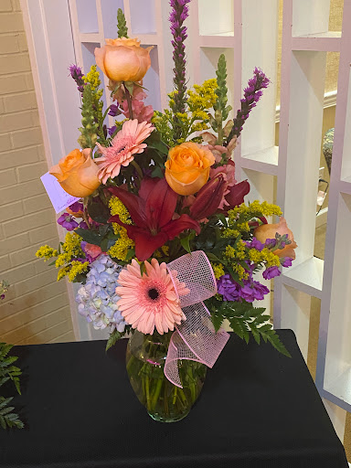 Florist «Evans Florist», reviews and photos, 410 1st Ave E, Oneonta, AL 35121, USA