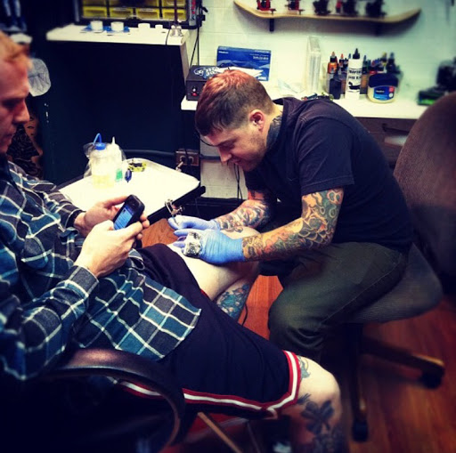 Tattoo Shop «Consolidated Tattoo», reviews and photos, 107 W Kearsley St, Flint, MI 48502, USA