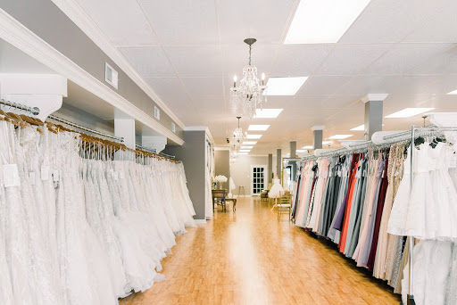 Bridal Shop «Blush Formal and Bridal Salon», reviews and photos, 3937 Perkins Rd, Baton Rouge, LA 70808, USA