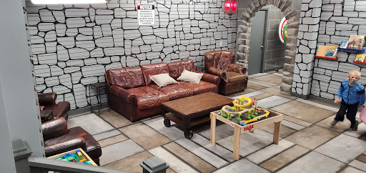 Toy Store «King Arthurs Court Toys», reviews and photos, 3040 Madison Rd, Cincinnati, OH 45209, USA