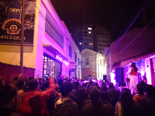 Latin nightclubs in La Paz