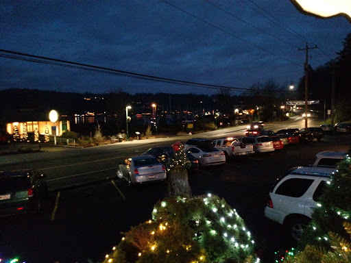 Gift Shop «Beach Basket Gift, Clothing & Christmas Shop», reviews and photos, 4102 Harborview Dr, Gig Harbor, WA 98332, USA