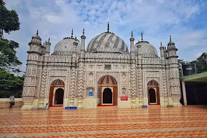 Bazra Shahi Masjid image