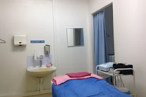 Klinik Dr Hasseenah image
